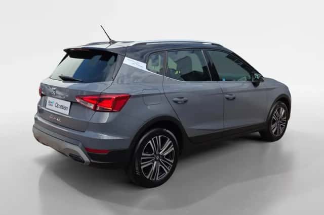 SEAT Arona (2025) thumbnail 4