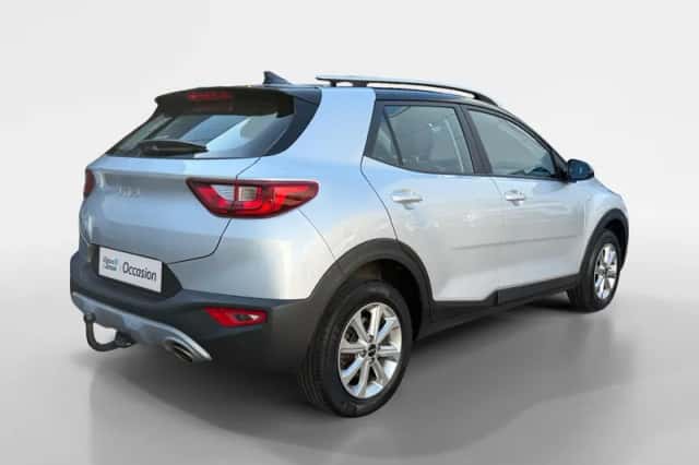 Kia Stonic (2022) thumbnail 4