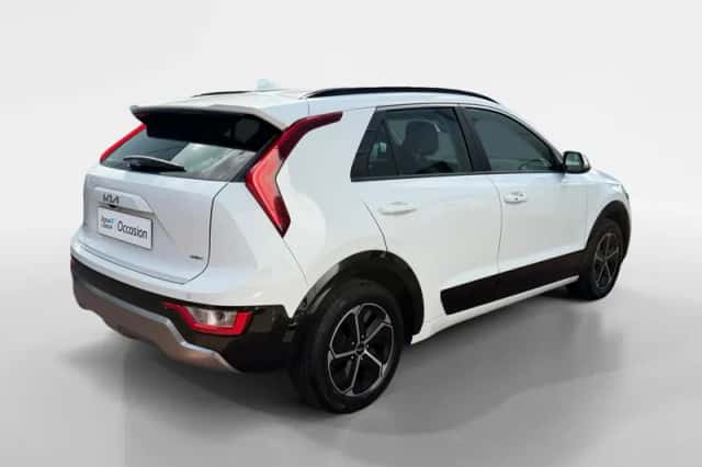 Kia Niro (2023) thumbnail 4