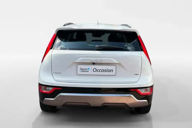 Kia Niro (2023) thumbnail 5