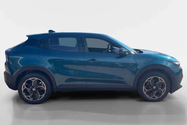 Alfa Romeo Junior (2025) thumbnail 4