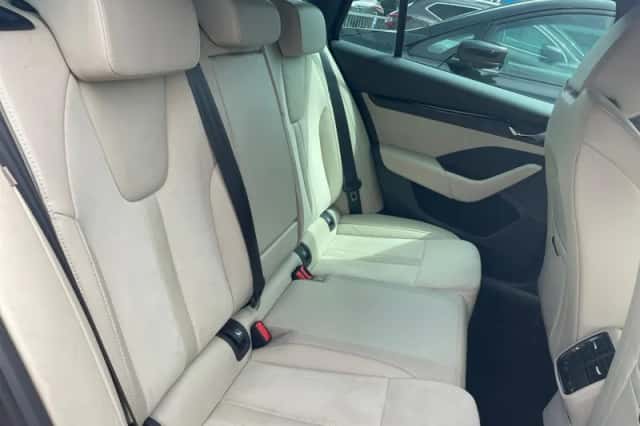 Škoda Octavia (2021) thumbnail 12