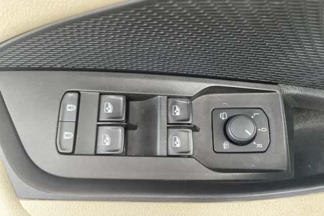 Škoda Octavia (2021) thumbnail 18