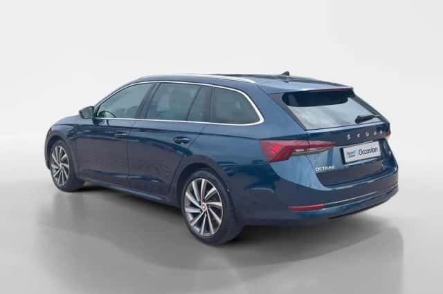 Škoda Octavia (2021) thumbnail 5