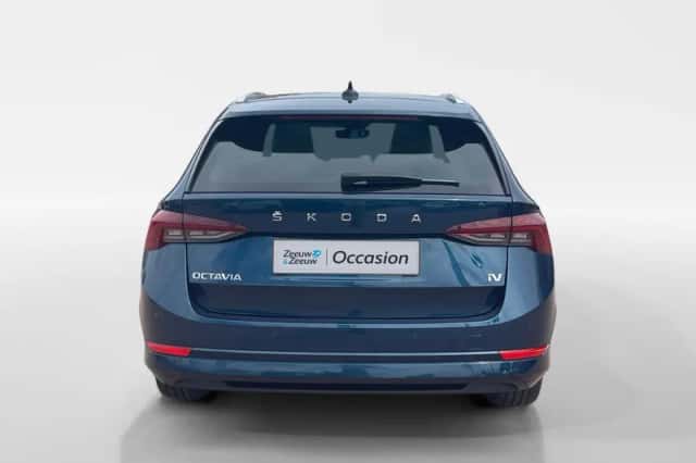 Škoda Octavia (2021) thumbnail 6