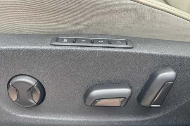 Škoda Octavia (2021) thumbnail 10