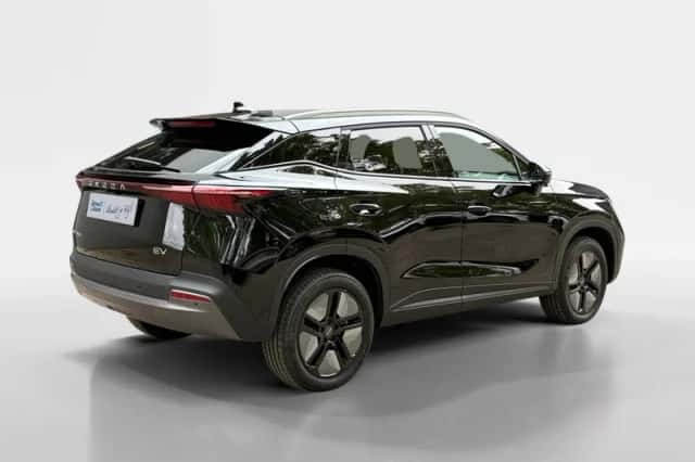 Omoda 5 EV (2026) thumbnail 2
