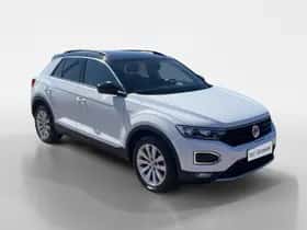 Volkswagen T-Roc (2018) thumbnail 3