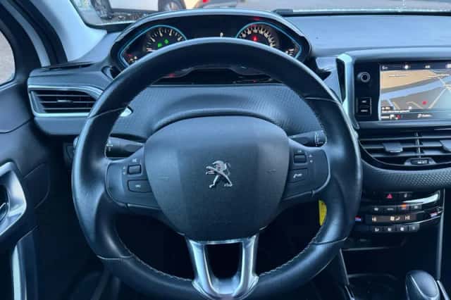 Peugeot 2008 (2019) thumbnail 14