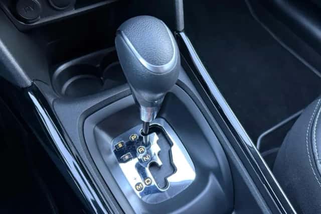 Peugeot 2008 (2019) thumbnail 21