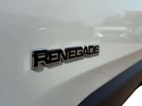 Jeep Renegade (2024) thumbnail 32