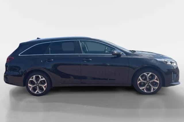 Kia Ceed Sportswagon (2021) thumbnail 5