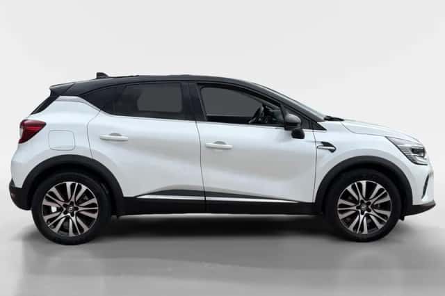 Renault Captur (2022) thumbnail 4