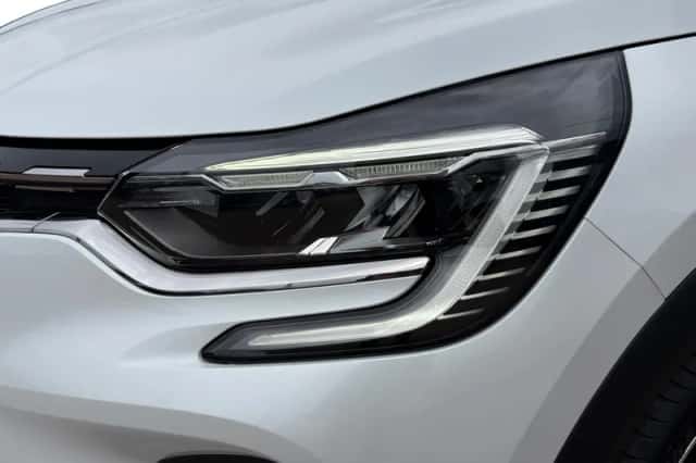Renault Captur (2022) thumbnail 31