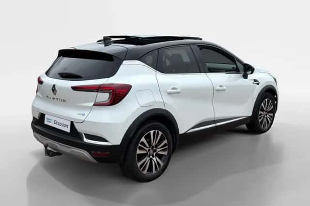 Renault Captur (2022) thumbnail 5
