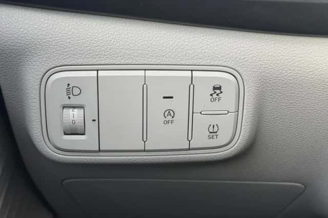 Hyundai Bayon (2025) thumbnail 25