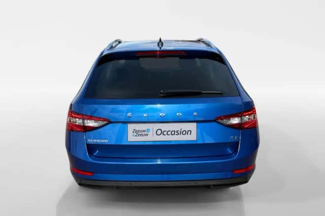 Škoda Superb (2020) thumbnail 7