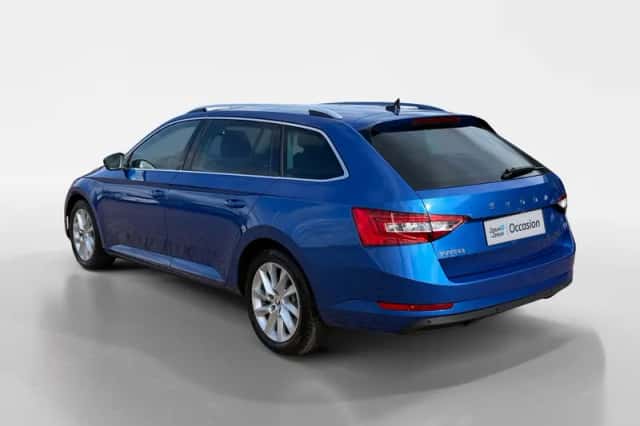 Škoda Superb (2020) thumbnail 8