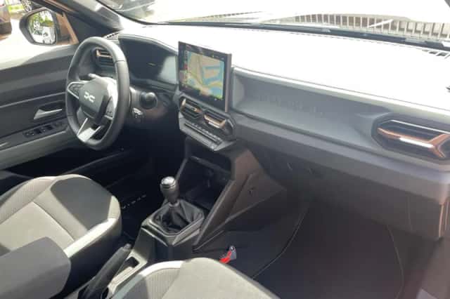 Dacia Duster (2025) thumbnail 9