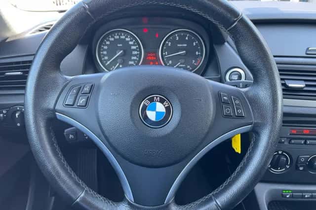 BMW X1 (2011) thumbnail 14