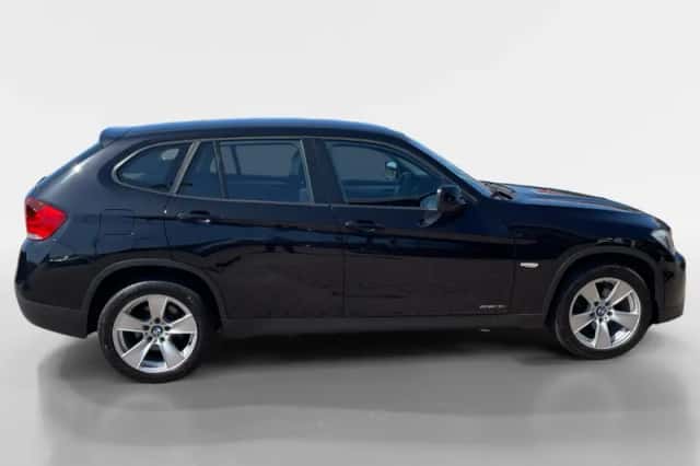 BMW X1 (2011) thumbnail 4