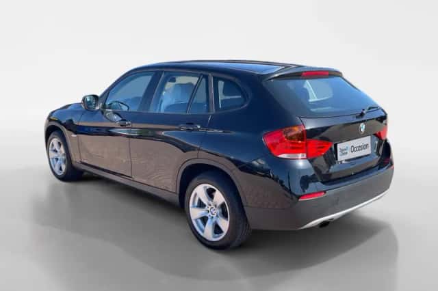 BMW X1 (2011) thumbnail 8