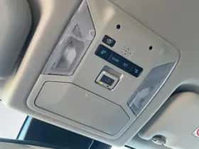 Toyota RAV4 (2022) thumbnail 32