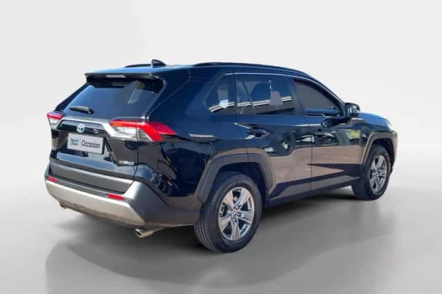 Toyota RAV4 (2022) thumbnail 5