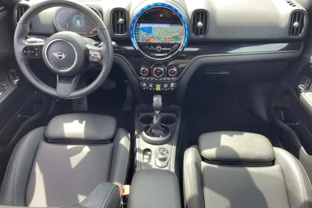 MINI Countryman (2023) thumbnail 13