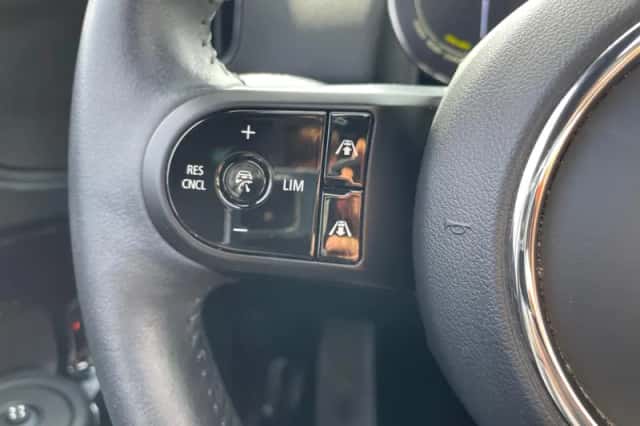 MINI Countryman (2023) thumbnail 15