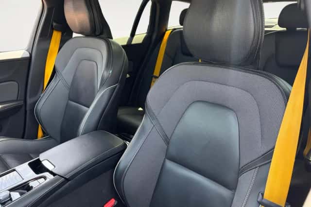 Volvo V60 (2021) thumbnail 12