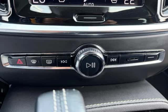 Volvo V60 (2021) thumbnail 23