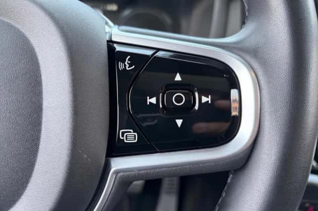 Volvo V60 (2021) thumbnail 32