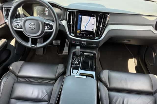 Volvo V60 (2021) thumbnail 10