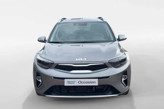 Kia Stonic (2024) thumbnail 2