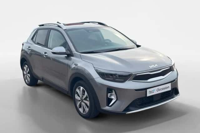 Kia Stonic (2024) thumbnail 3