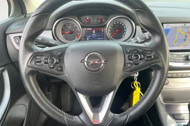 Opel Astra (2016) thumbnail 12