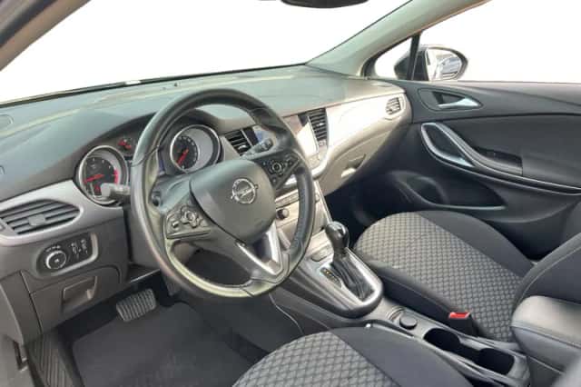 Opel Astra (2016) thumbnail 9