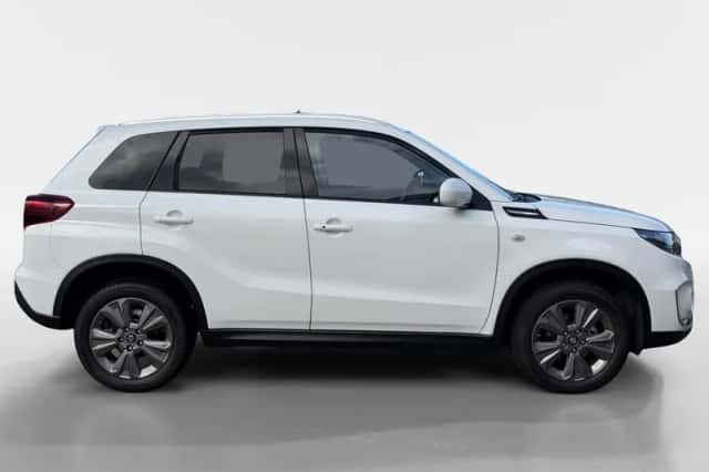 Suzuki Vitara (2024) thumbnail 4