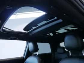 MINI Cooper S (2019) thumbnail 11