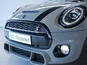 MINI Cooper S (2019) thumbnail 25