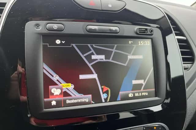 Renault Captur (2019) thumbnail 18