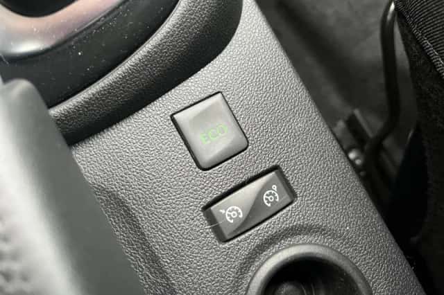 Renault Captur (2019) thumbnail 26