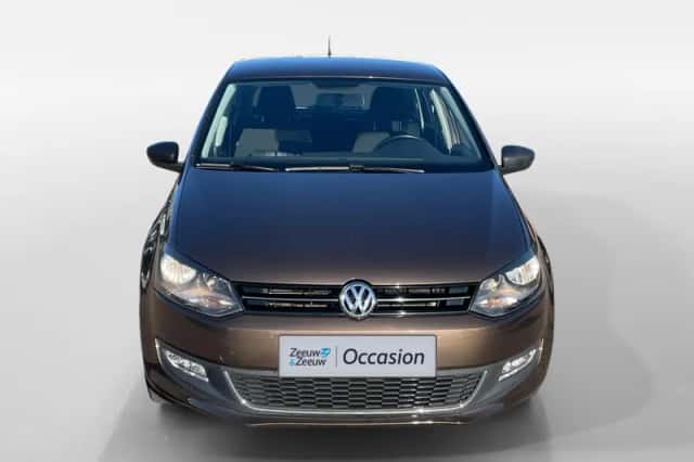 Volkswagen Polo (2013) thumbnail 2