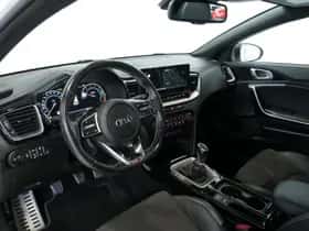 Kia Proceed (2020) thumbnail 11