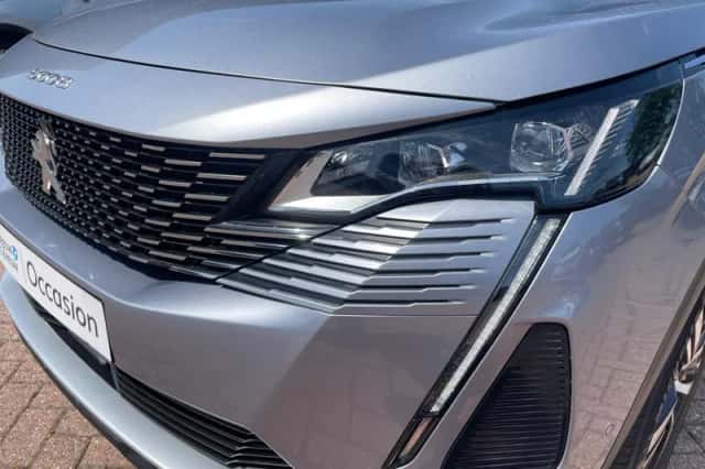 Peugeot 5008 (2024) thumbnail 8