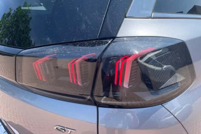 Peugeot 5008 (2024) thumbnail 9