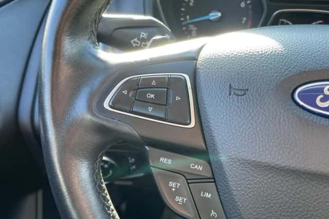 Ford Focus (2018) thumbnail 15