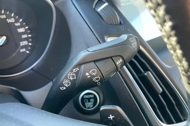 Ford Focus (2018) thumbnail 25