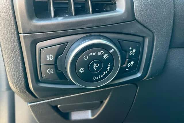 Ford Focus (2018) thumbnail 26